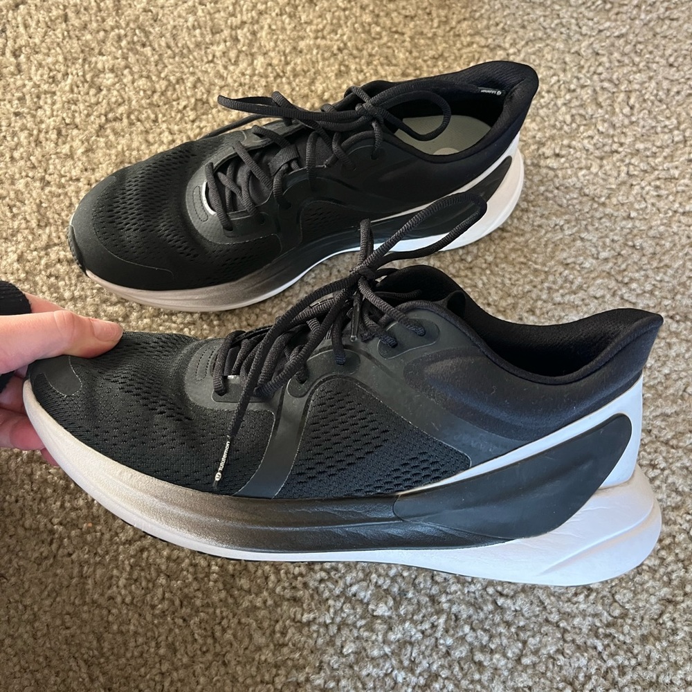Lululemon ChargeFeel Running shoe